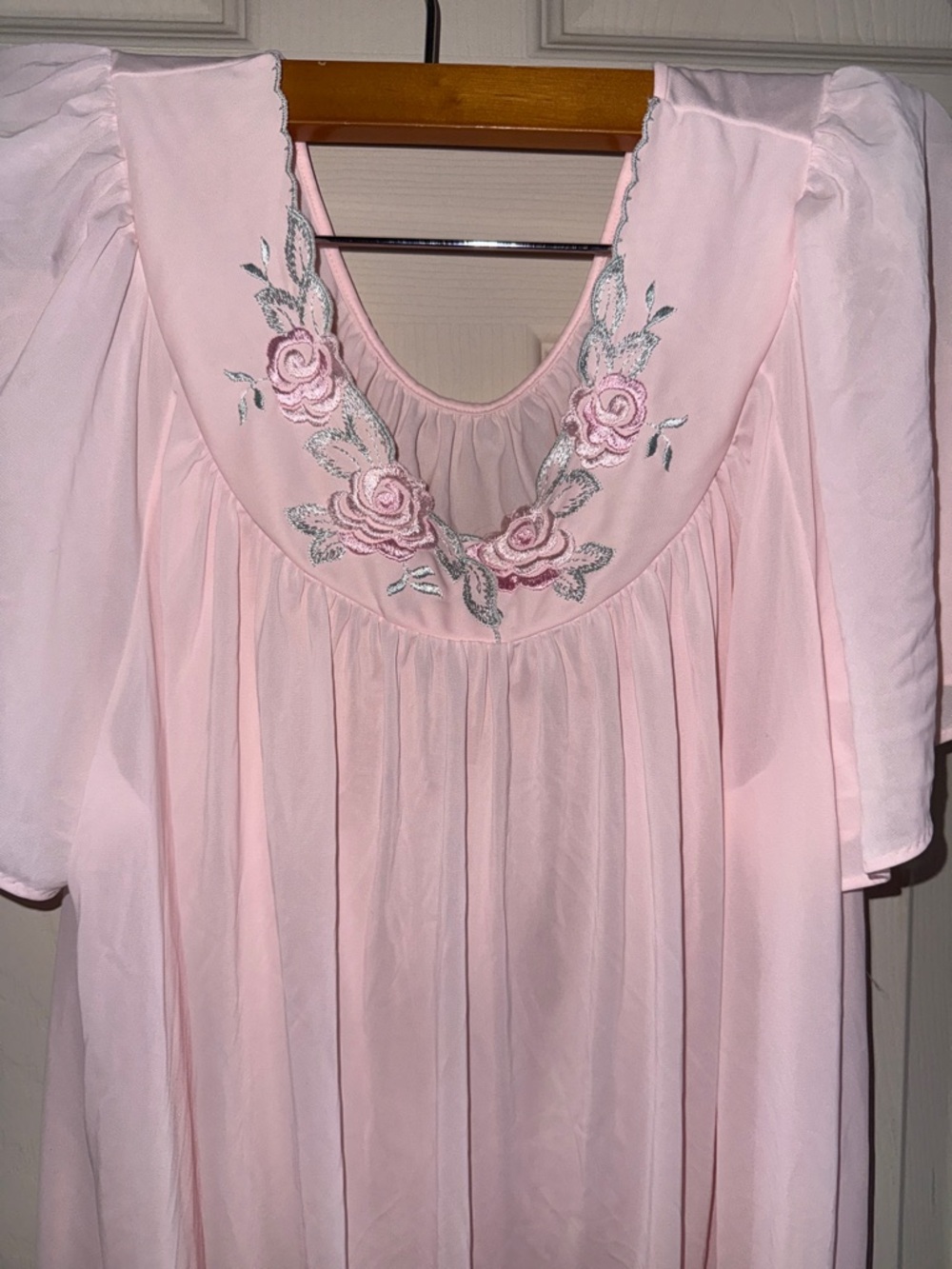 Vintage shadowline pink with floral design night gown